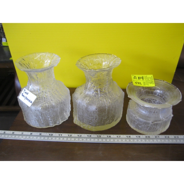 3 PIECES OF TEMO SARPANEVA GLASS