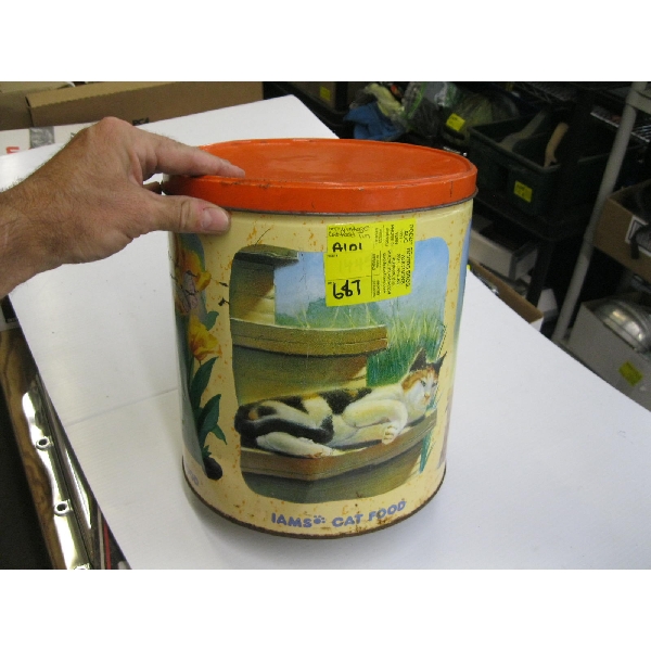 TIN W/CAT PICTURES