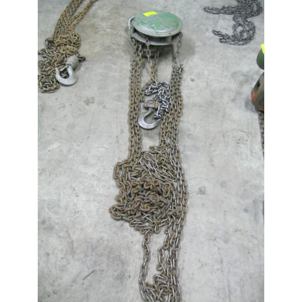 YALE 1 TON CHAIN HOIST
