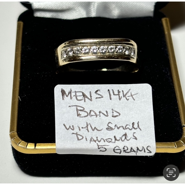 MENS 14KT BAND W/SMALL DIAMONDS - 5G - SZ 13