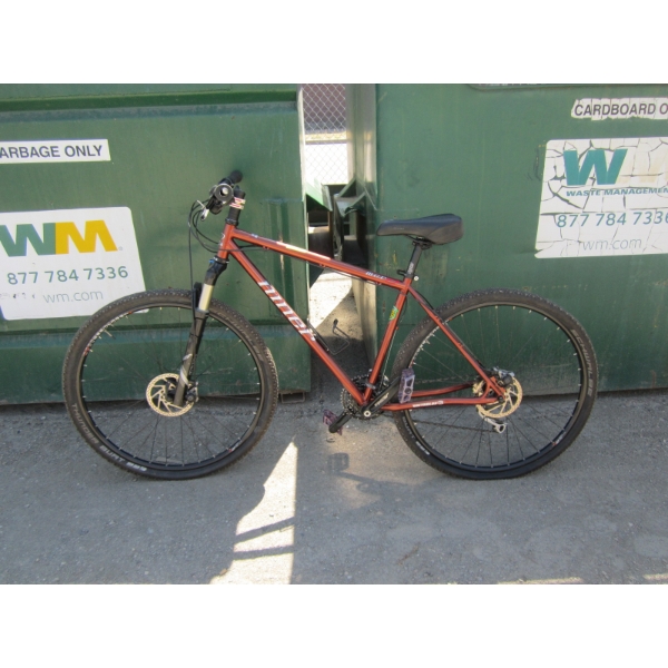 NINER MOUNTAIN BIKE