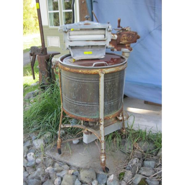 COPPER DRUMMED WRINGER/WASHER