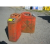 Image 1 : 2 - 5 GALLON FUEL CANS
