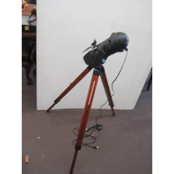 MID MOD STYLE INDUSTRIAL LOOK LAMP ON TRIPOD