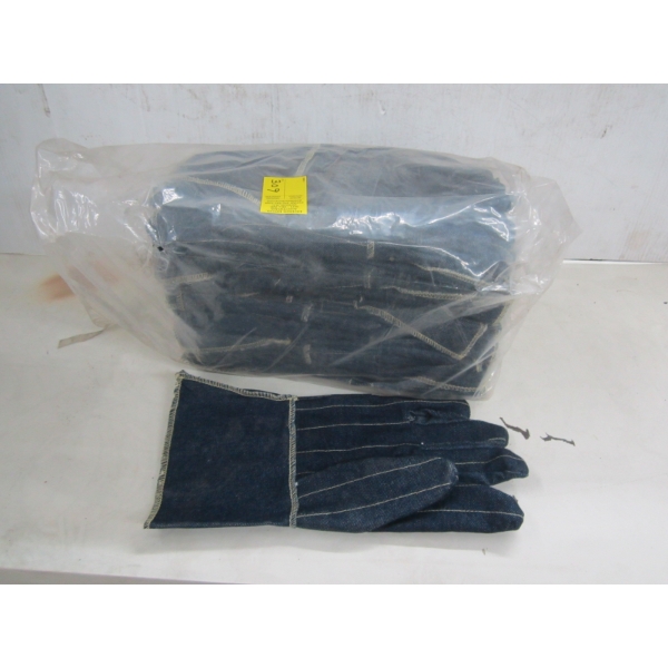 BAG W/12 PAIR OF GLOVES