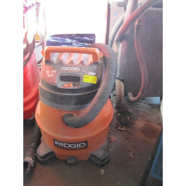 RIGID SHOP VAC