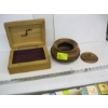 Image 2 : 2 LIDDED CONTAINERS