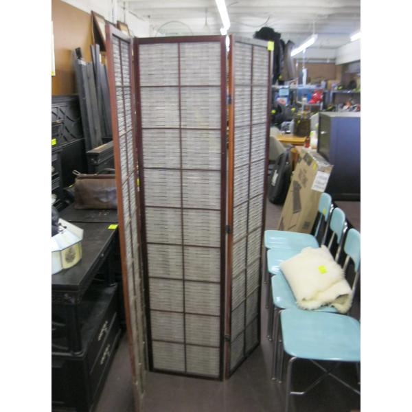 BROWN ROOM DIVIDER