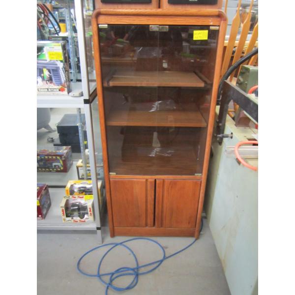 OAK STEREO STAND