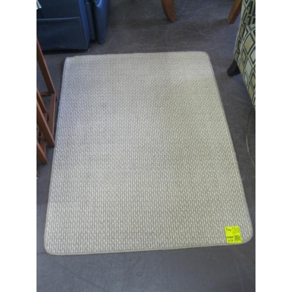 2 LIGHT TAN COLORED THROW RUGS