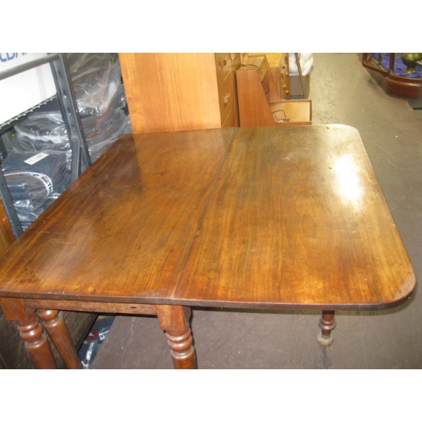 ANTIQUE DROPLEAF DINING TABLE