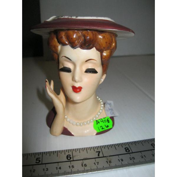DICKSON HEAD VASE