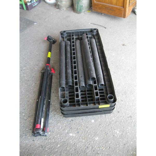 PLASTIC SHELF UNIT & TRIPOD STAND