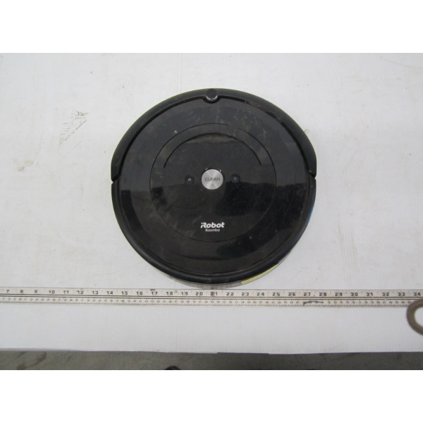 ROBOT ROOMBA