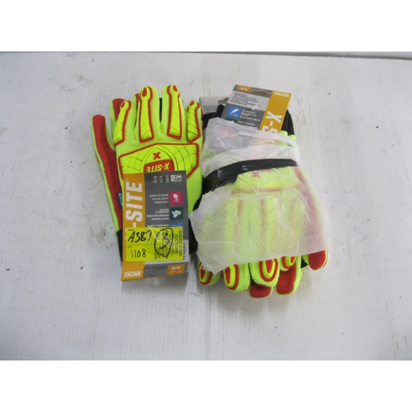 3 PAIR OF SZ M GLOVES