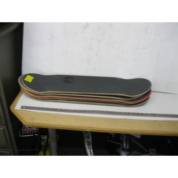 5 SKATEBOARD DECKS