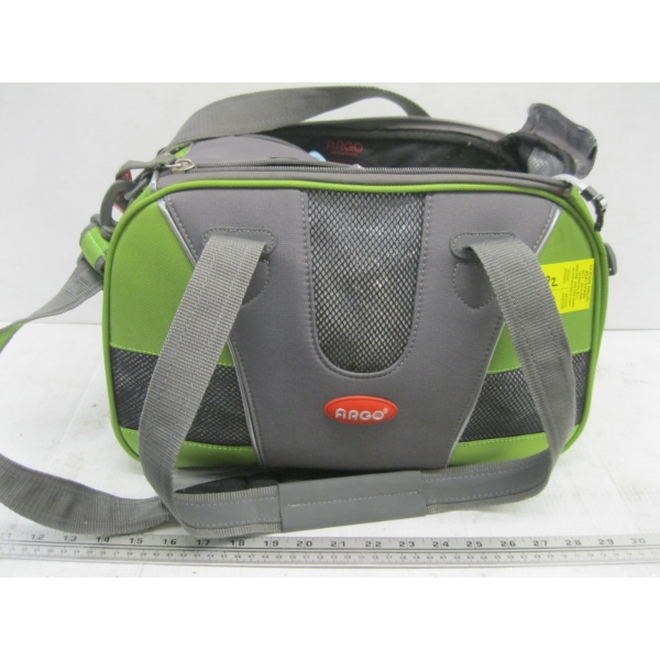 ARGO SM. DOG CARRY CASE W/MISC. DOG ACCESS.