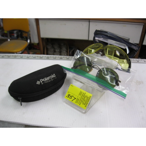 GLASS STAND W/ASST. SUNGLASSES