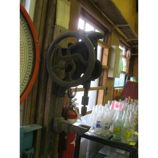 HAND CRANK WALL MOUNT DRILL PRESS