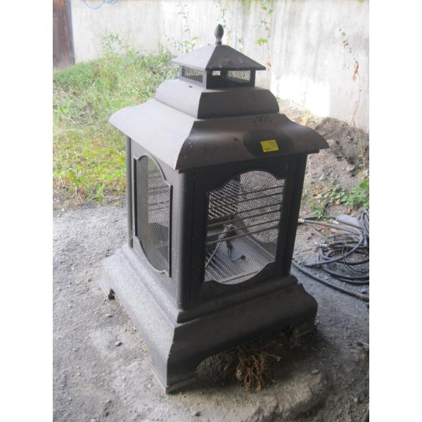 OUTDOOR BBQ/FIREPIT W/GRILLS