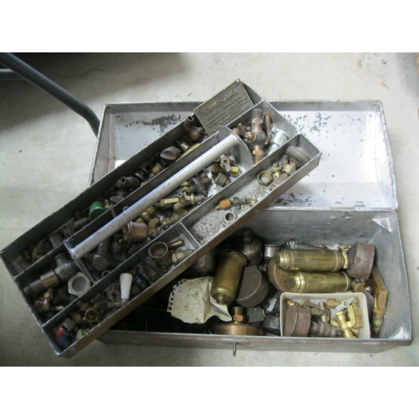 TOOLBOX W/MISC. CONTENTS: BRASS & COPPER FITTINGS, OILERS, ETC.
