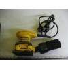 Image 2 : DEWALT SANDER IN BAG