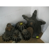 Image 1 : LG. LOT OF ASST. CASTING ITEMS: GEARS, PROPELLOR, ETC.