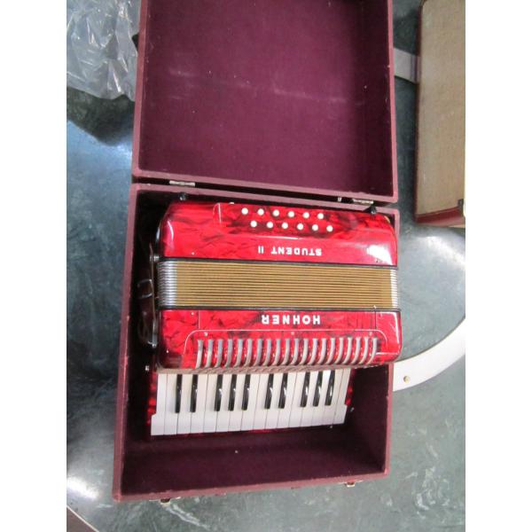 HONER SMALL ACCORDIAN