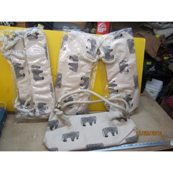 4 NEW BEACH BAGS