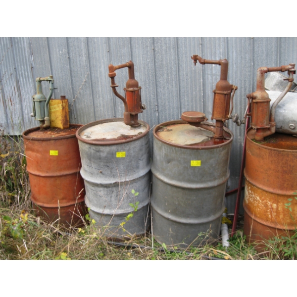 3 - 45 GALLON DRUMS W/OIL PUMPS