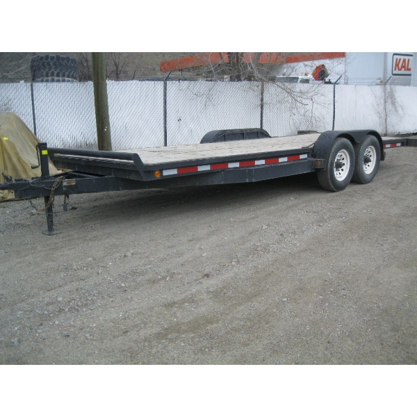2005 20' FLATBED TRAILER W/RAMPS - 12,168# GVW