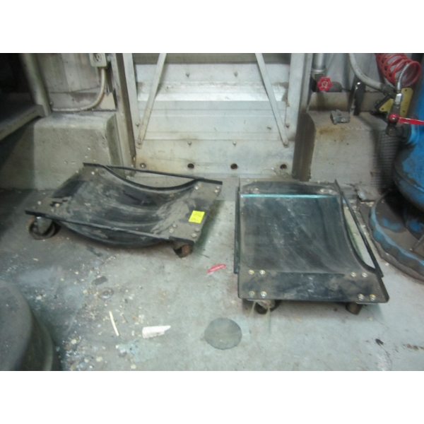 2 UNDER WHEEL 4 WHEEL  ROLLERS
