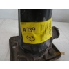 Image 4 : 2 PROPANE CYLINDERS & A JACK