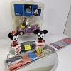 Image 6 : DAVY CROCKET BELT W/KNIFE, MINNIE/MICKEY MOUSE ITEMS