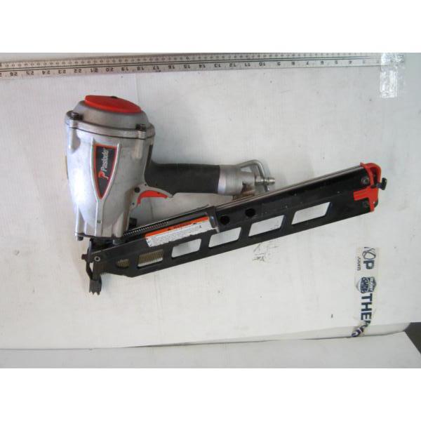 PASLODE AIR NAILER