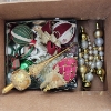 Image 5 : 4 BOXES OF VINTAGE & MODERN CHRISTMAS ORNAMENTS