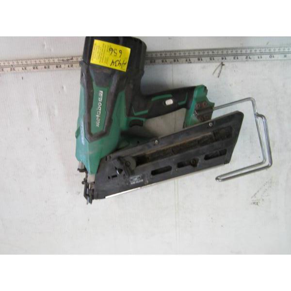 METABO CORDLESS STRIP NAILER