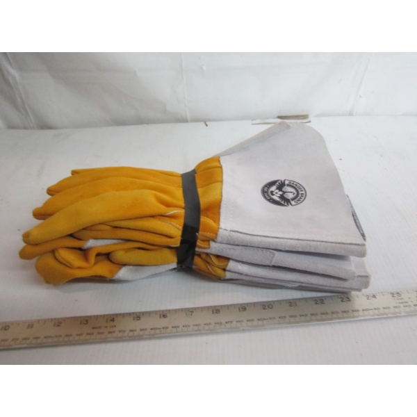 3 PAIR OF SZ 2XL GLOVES