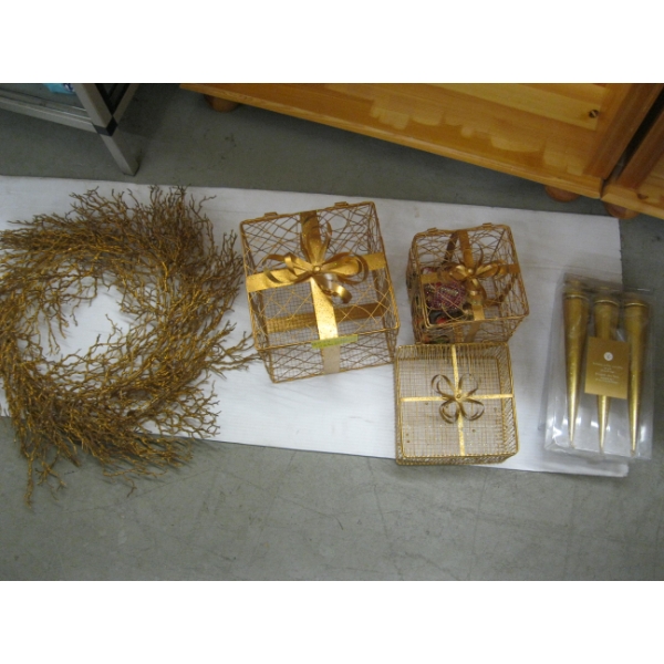 CHRISTMAS DECOR BASKETS, WREATH & CANDLES, ETC.