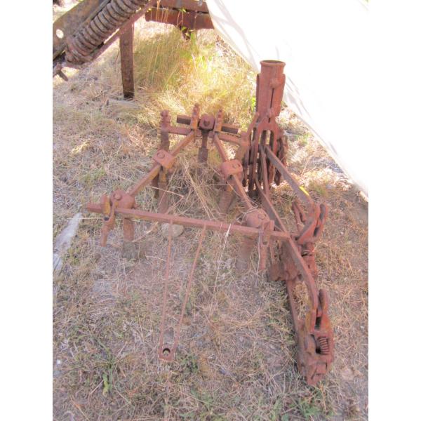 PULL BEHIND CULTIVATOR - RUSTY YARD ART