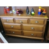 Image 5 : 3 PIECE DRESSER & NIGHT TABLE SET - PINE
