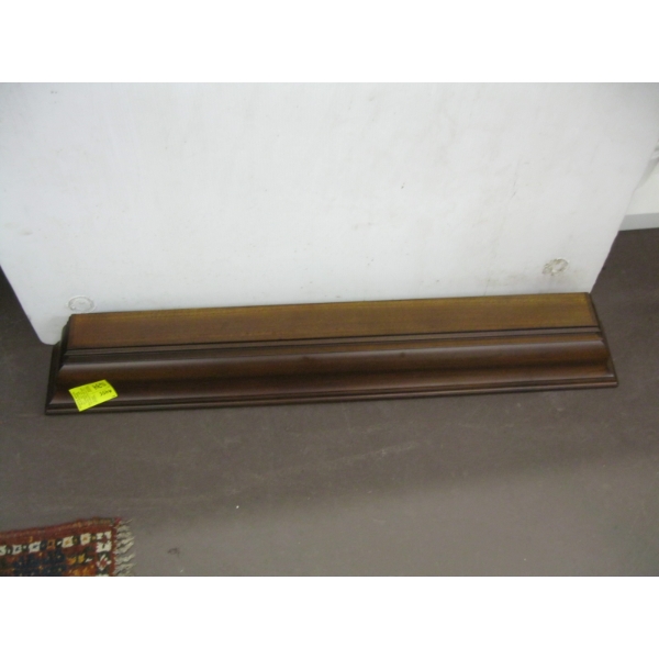 WALL MOUNT SHELF W/BRACKET