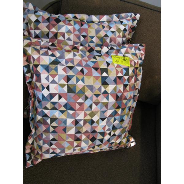2 COLORFUL PILLOWS