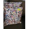 Image 1 : 2 COLORFUL PILLOWS