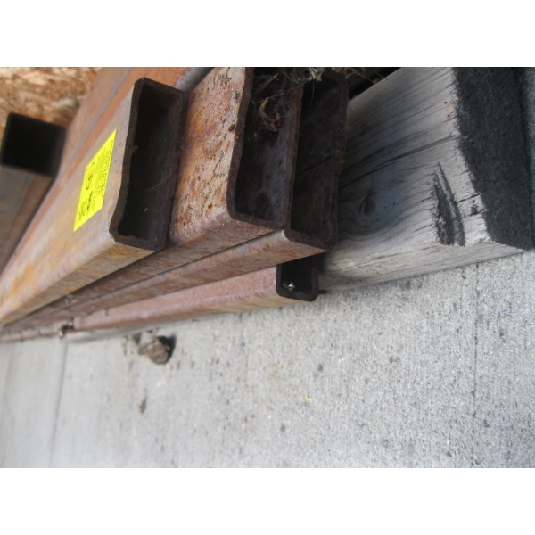 4 - 24' PIECES OF 3"X1"X1/8" TUBING