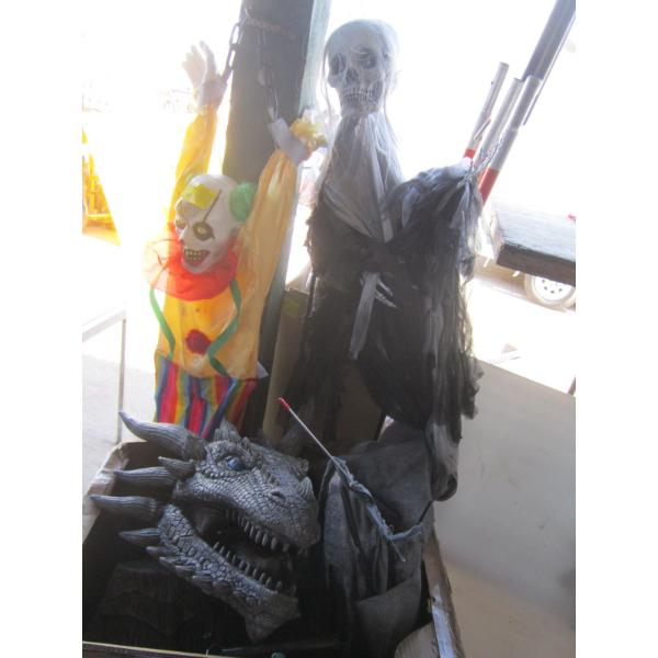 LG. LOT OF ASST. HALLOWEEN DECORATIONS