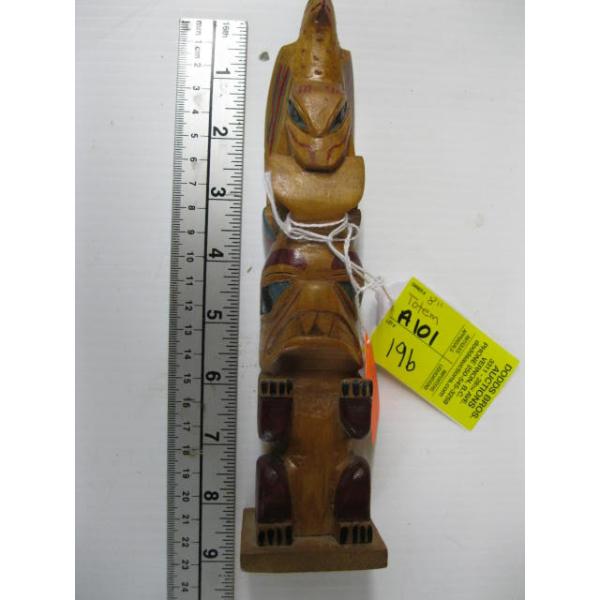 8" CARVED TOTEM POLE, SIGNED