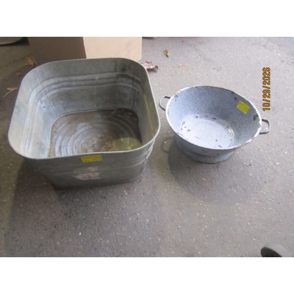 GALVANIZED WASH TUB & ENAMEL BREAD PAN
