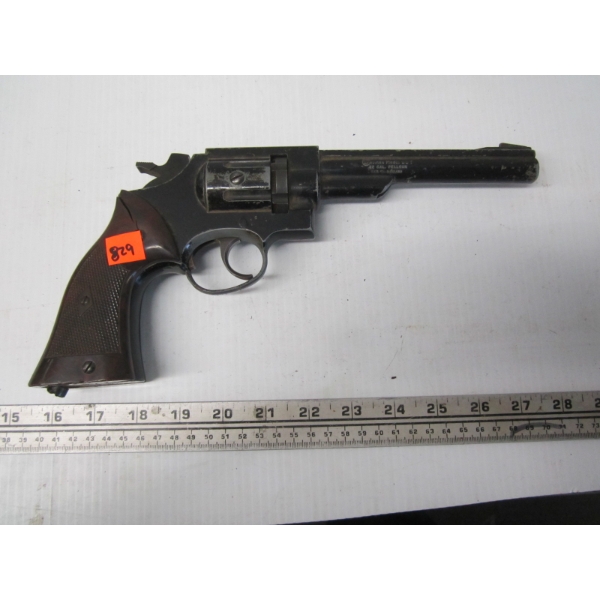 CROSSMAN 22 CALIBER PELLET PISTOL - CO2