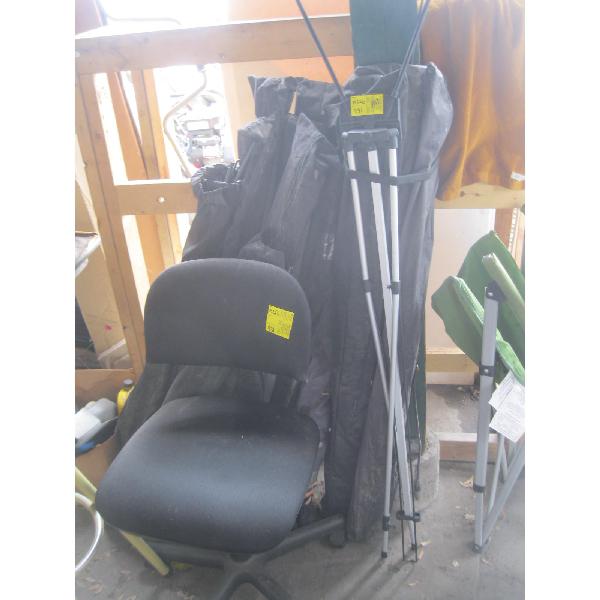 DISPLAY STANDS & AN OFFICE CHAIR